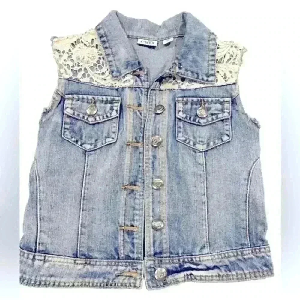 Cato Sleeveless Lace Trimmed Jean Vest Women’s Size Small - Picture 1 of 6